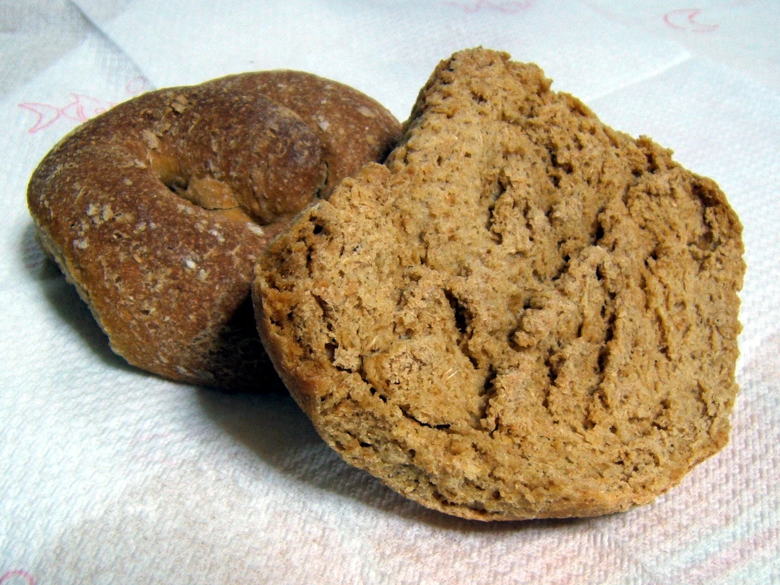 Dry frisella before soaking, illustrative photograph
