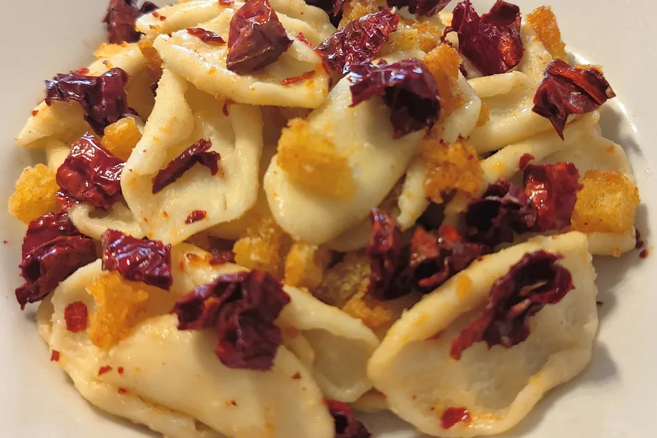 Strascinati pasta with peperoni cruschi
