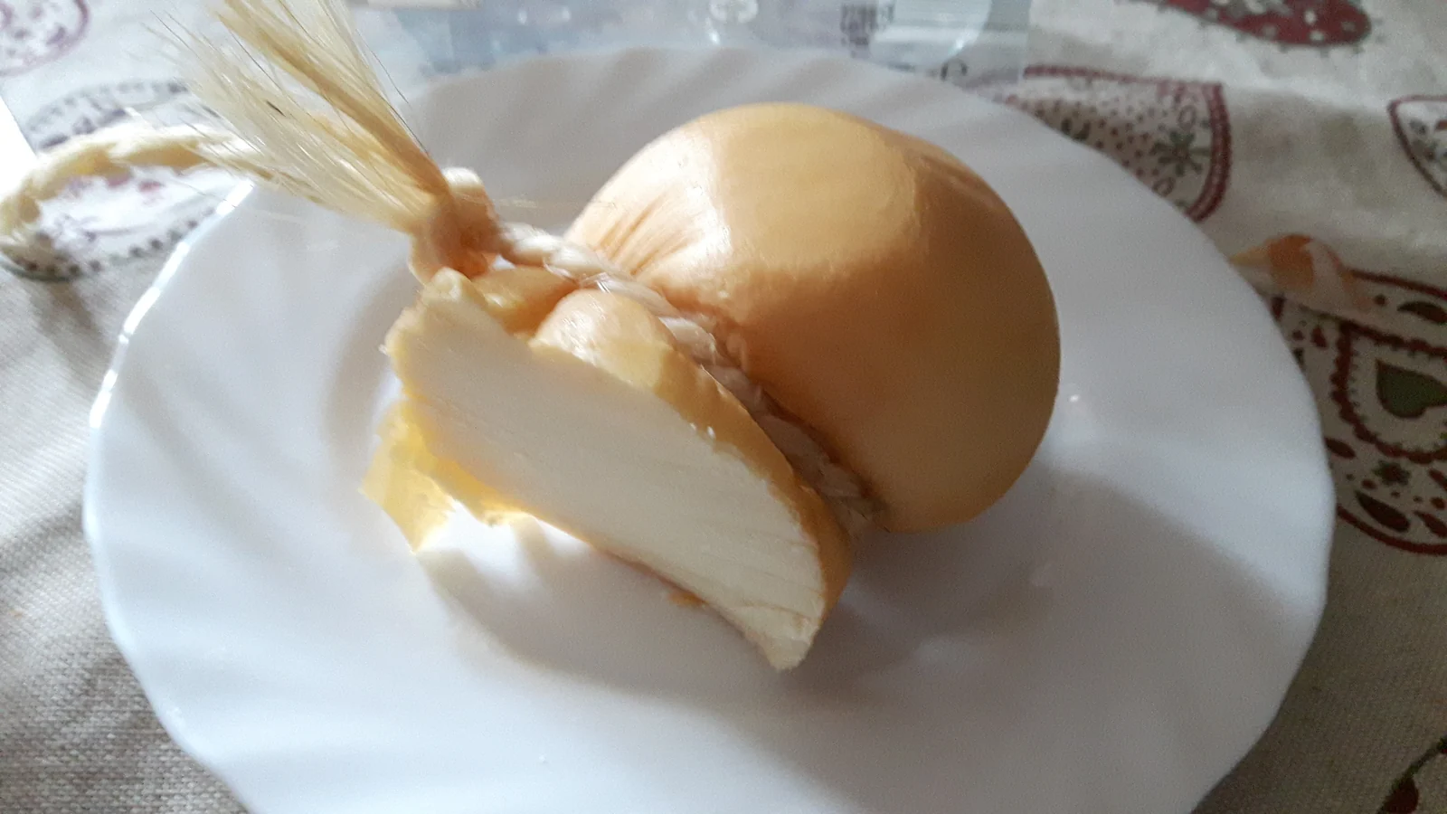 Scamorza, illustrative photograph