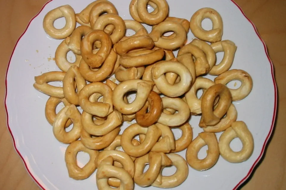 Tarallini, illustrative photograph